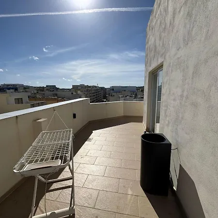 Bugibba - Penthouse With Terrace Daire *