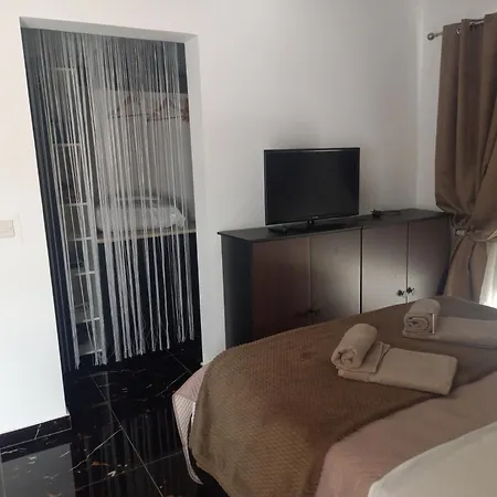 Luxury Penthouse - Large Terrace